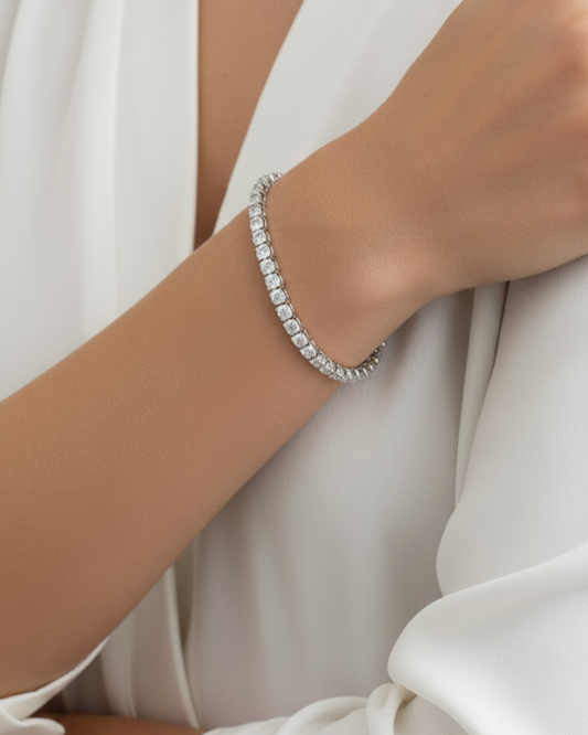 Gloria tennisarmband med moissanite från LunNoire