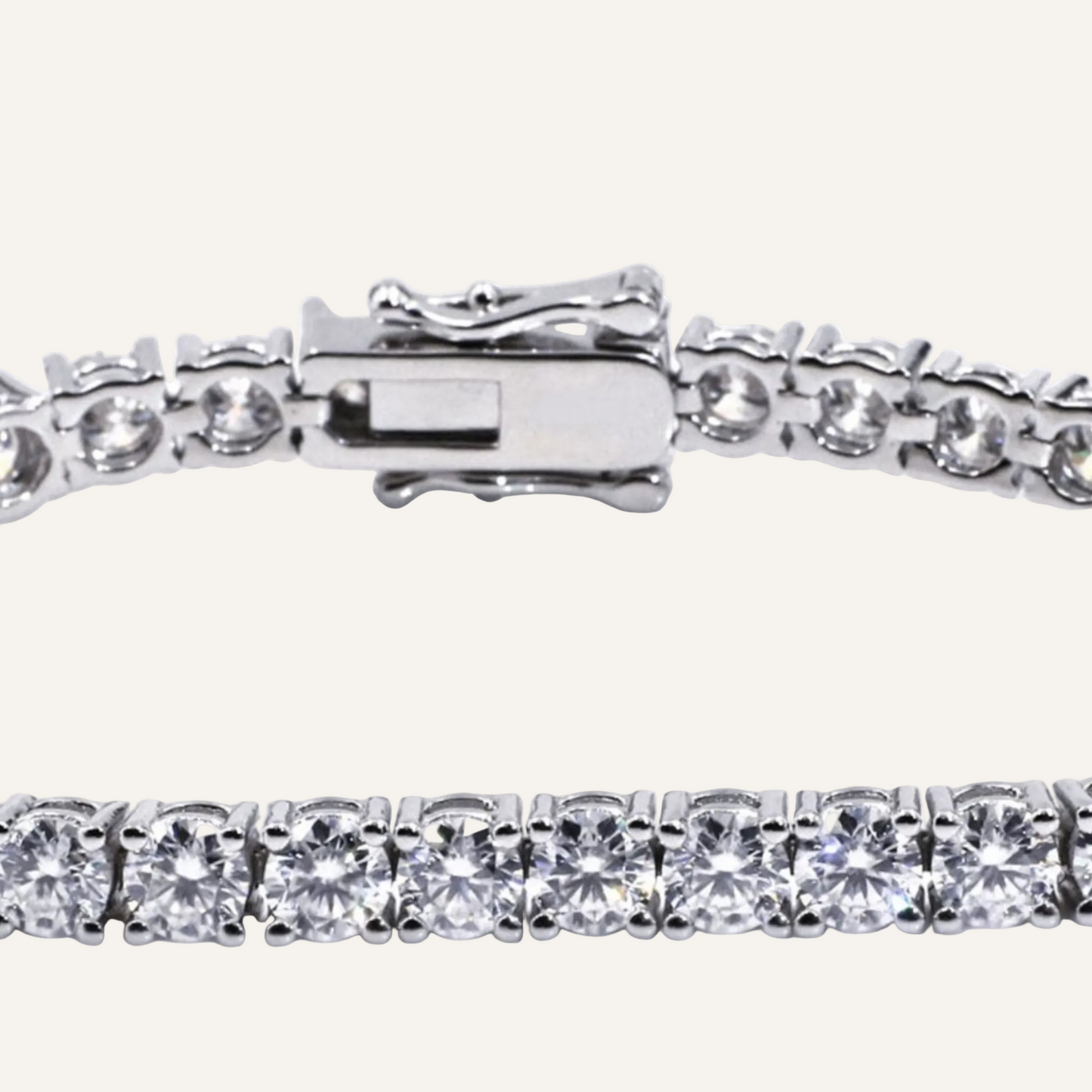 Gloria tennisarmband med moissanite från LunNoire